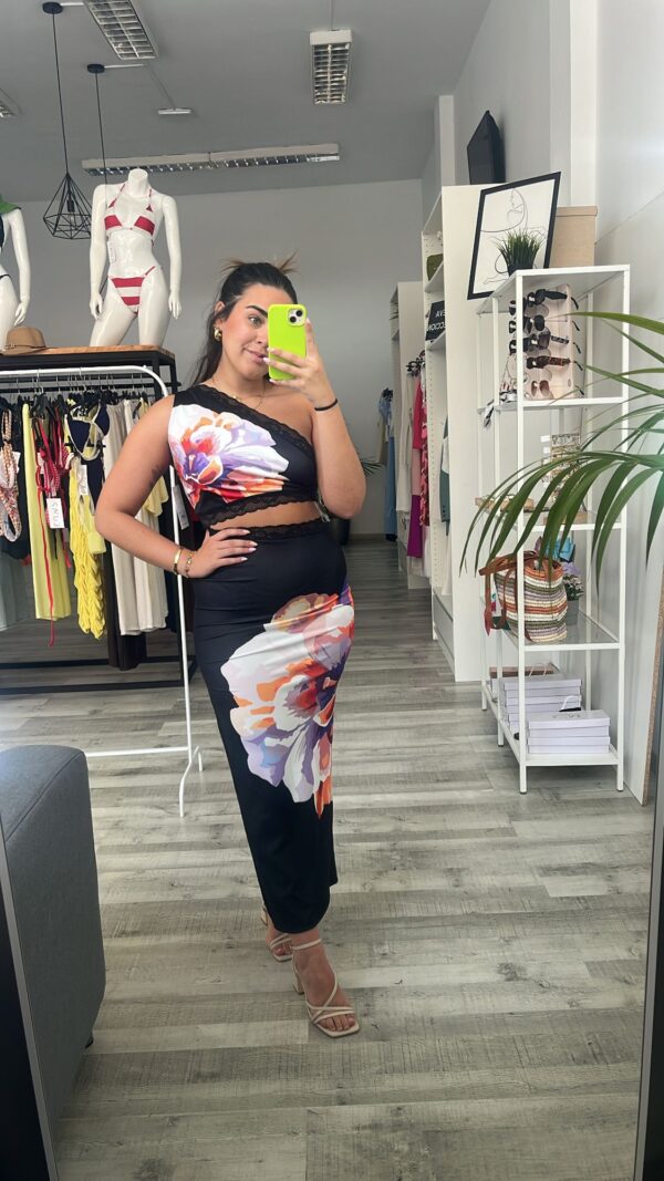 Vestido encaje floral