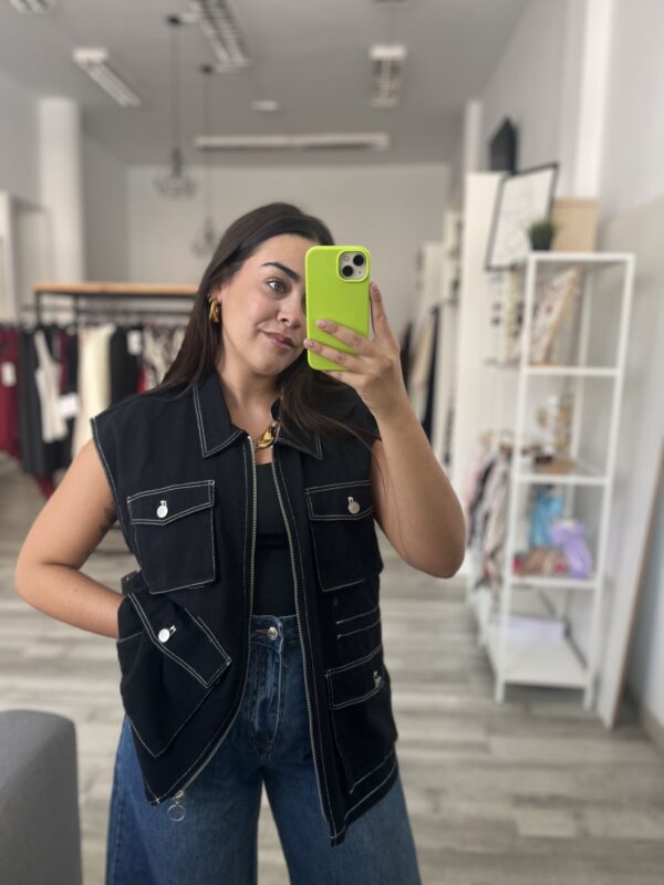 Chaleco vaquero negro oversize