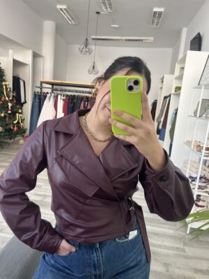 Chaqueta polipiel burdeos