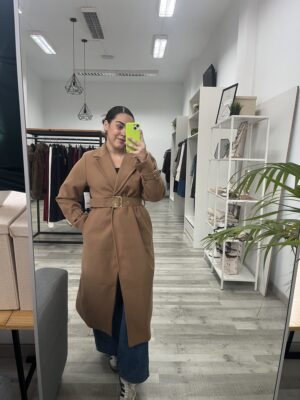 Abrigo de paño camel