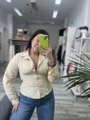 Camisa botones entallada